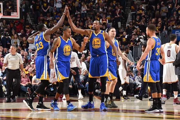 篮球历史豪华阵容排名最新_nba历史最豪华球队_nba阵容最豪华的球队